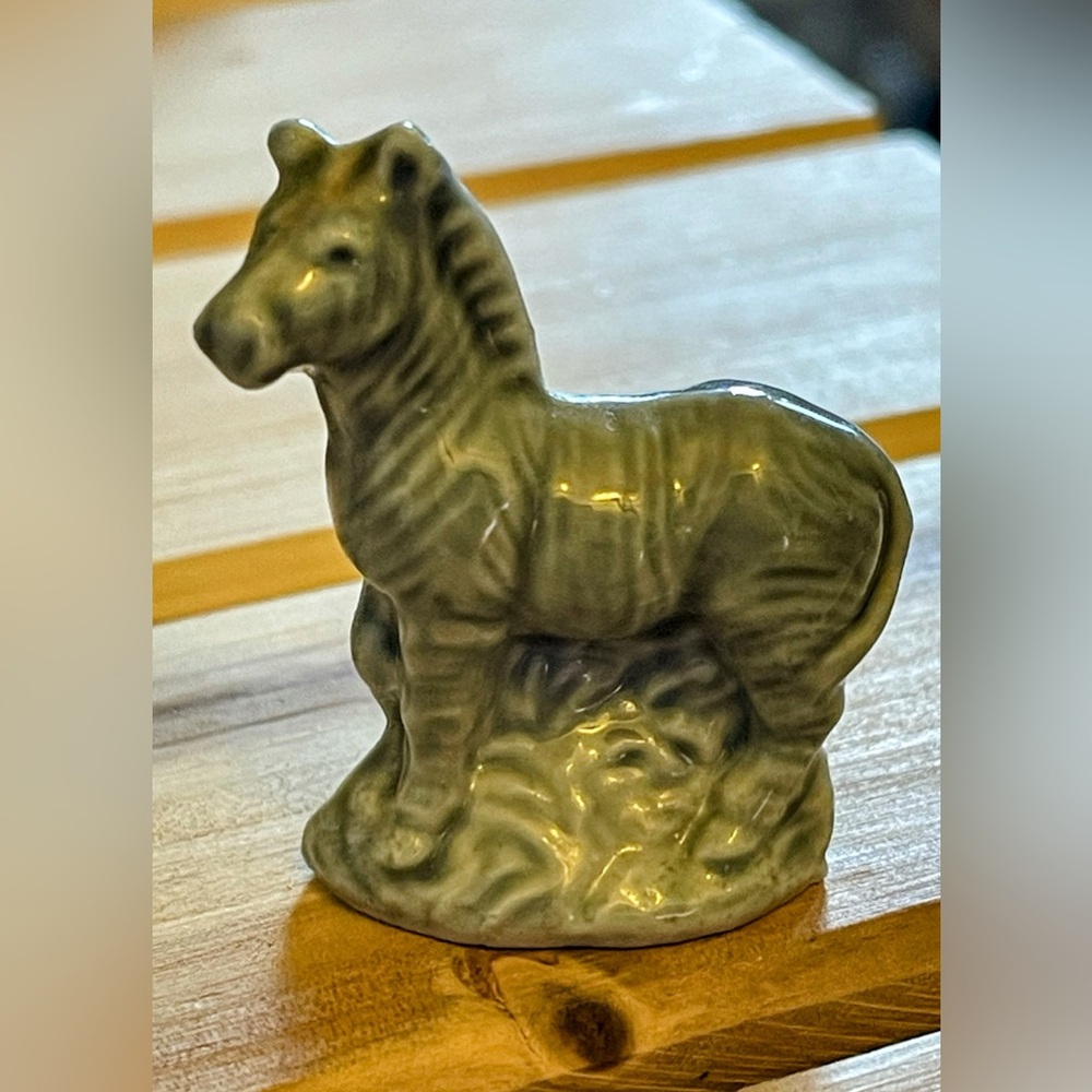 Vintage Wade England Whimsies Red Rose Tea Zebra Figurine